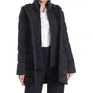 Women's Black Puffer Jacket